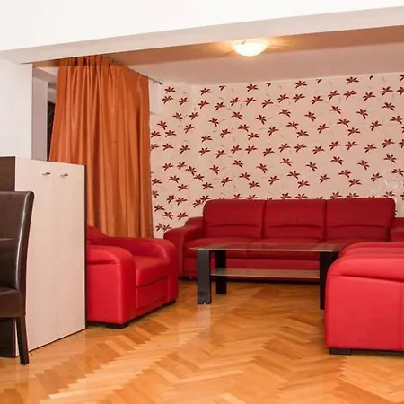 Burebista Apartment *